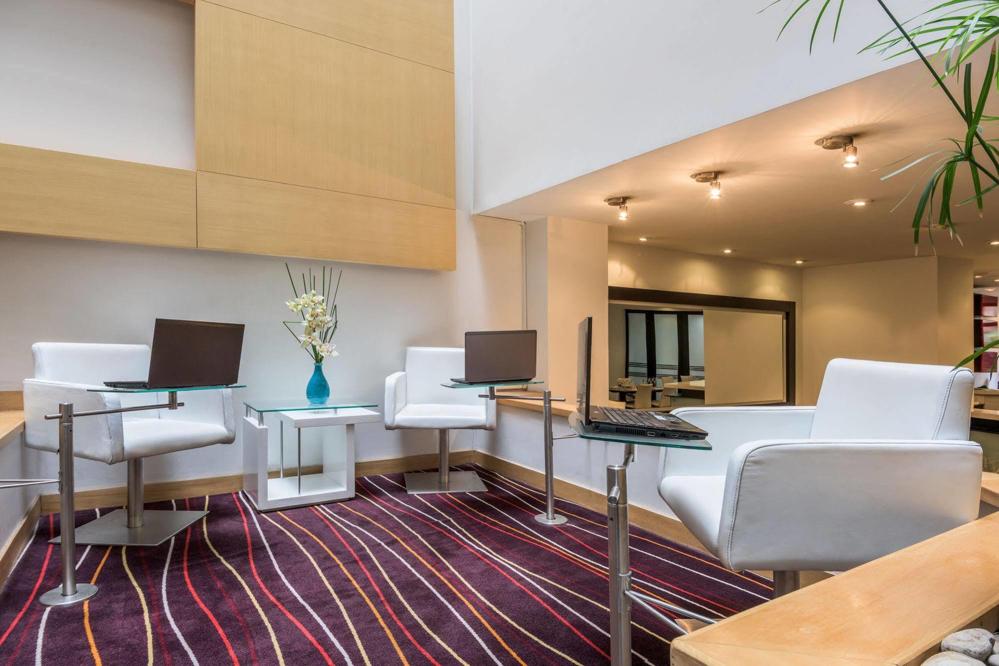 Avani Royal Zona T Bogota Hotel Extérieur photo