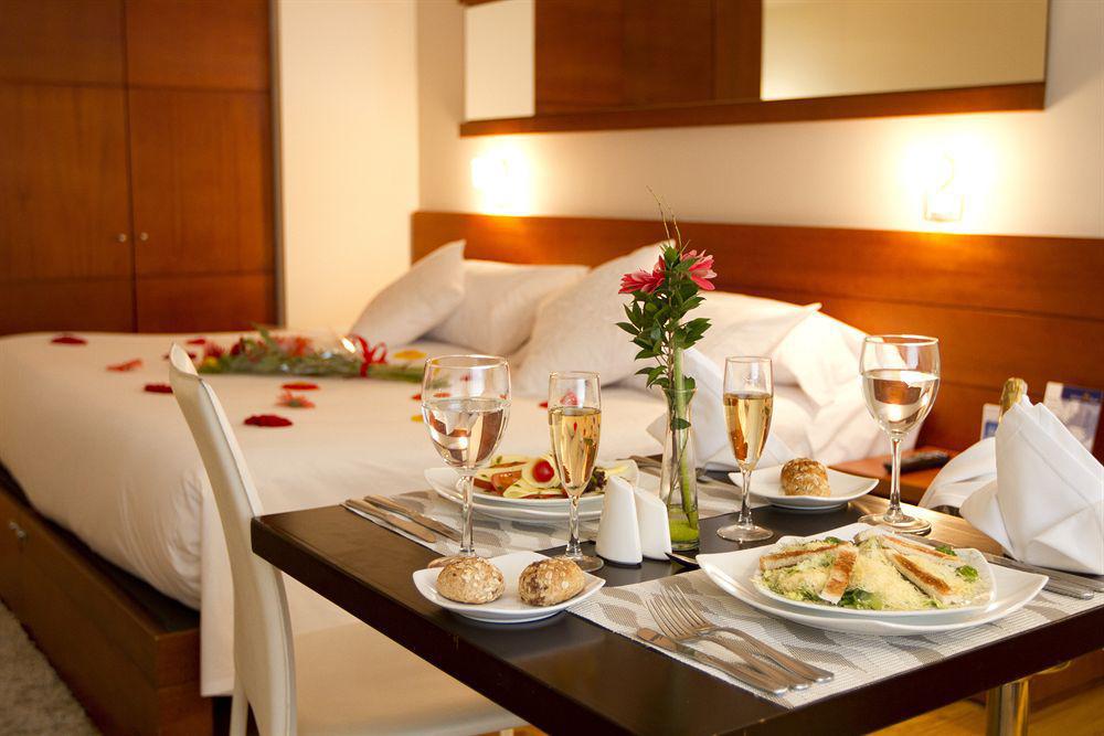 Avani Royal Zona T Bogota Hotel Extérieur photo
